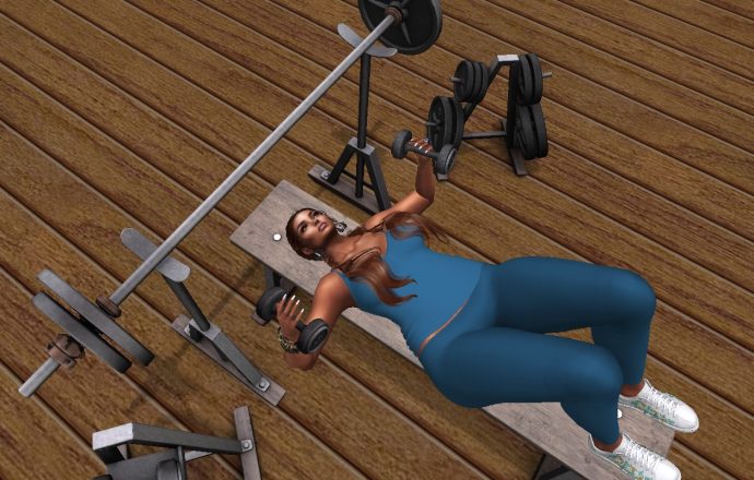 IndigoQueen King Avatar working out with weights.